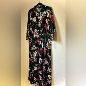 Torrid Black Floral Button-Front Dress with Pink & White Blooms